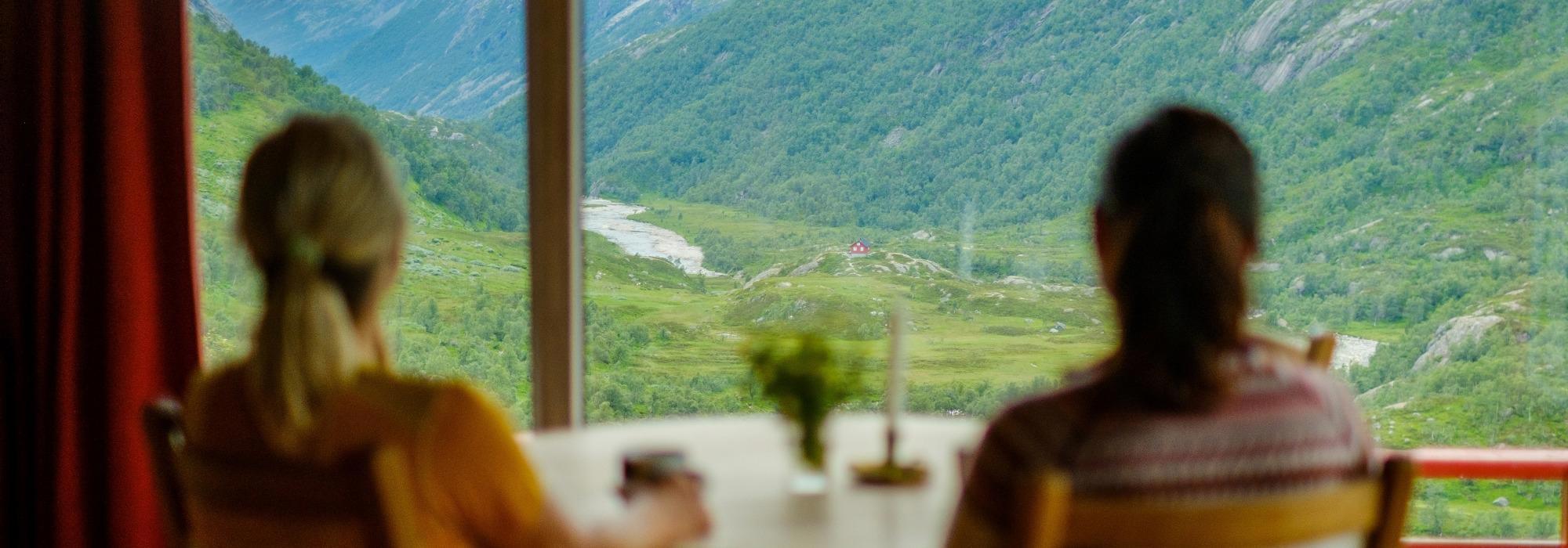 Fra Sandvatn over Stutaheia til Blåfjellenden
