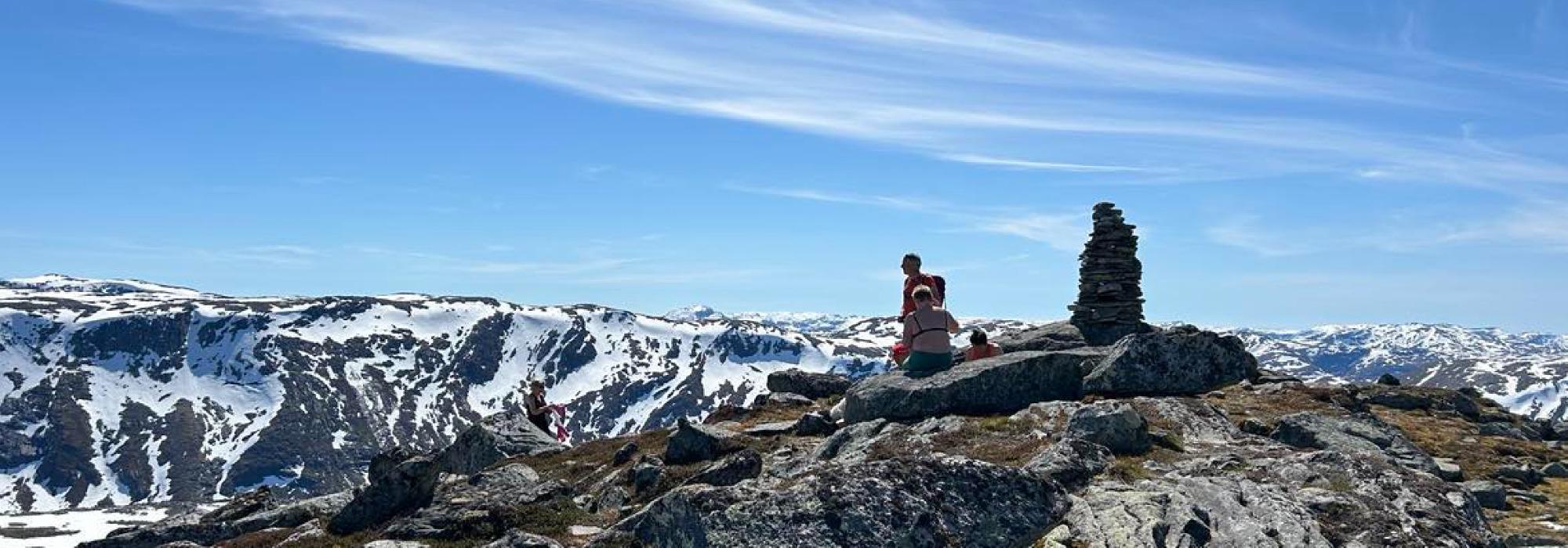 Tysdagstur til Middagsfjellet (Jølster)