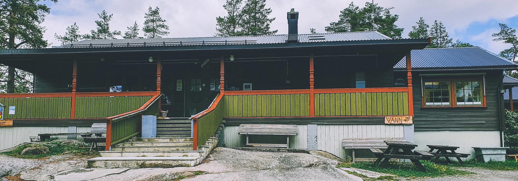 Skansehytta via Gamle Holterenga skole