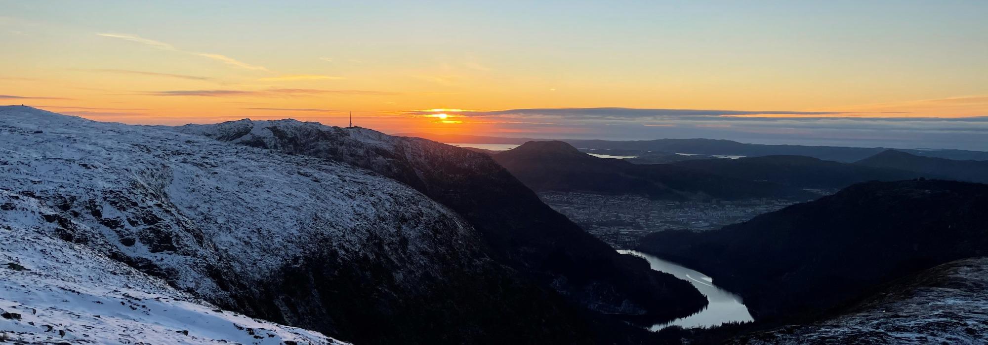 Stoltzen - Åsebu - Revurtjern med DNT nærtur Bergen