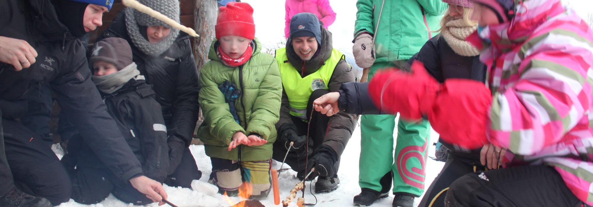 Kom deg ut- dagen i Vasslia - Hele Norge båler