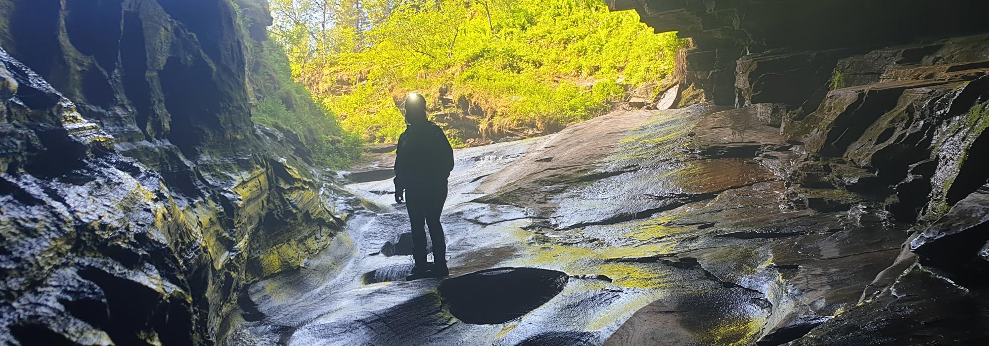 Grottetur til Trollkjerka i Evenes