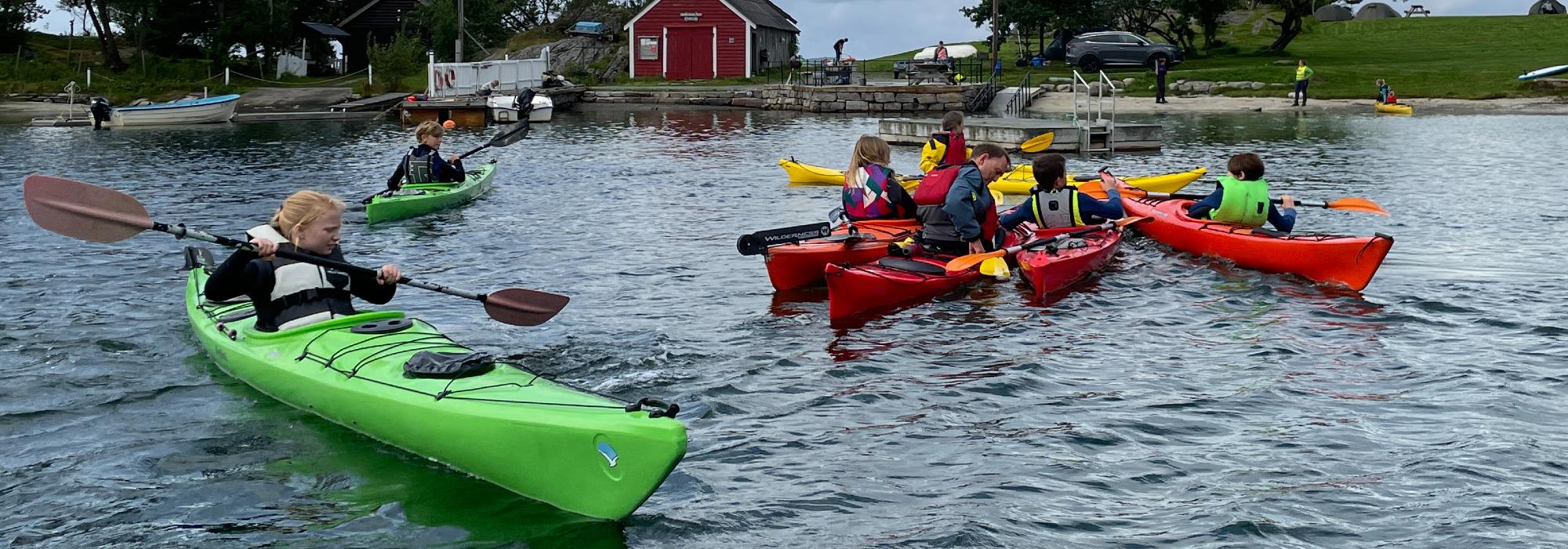 Kajakkintrodusering utenfor Halhjem for 10-13 år