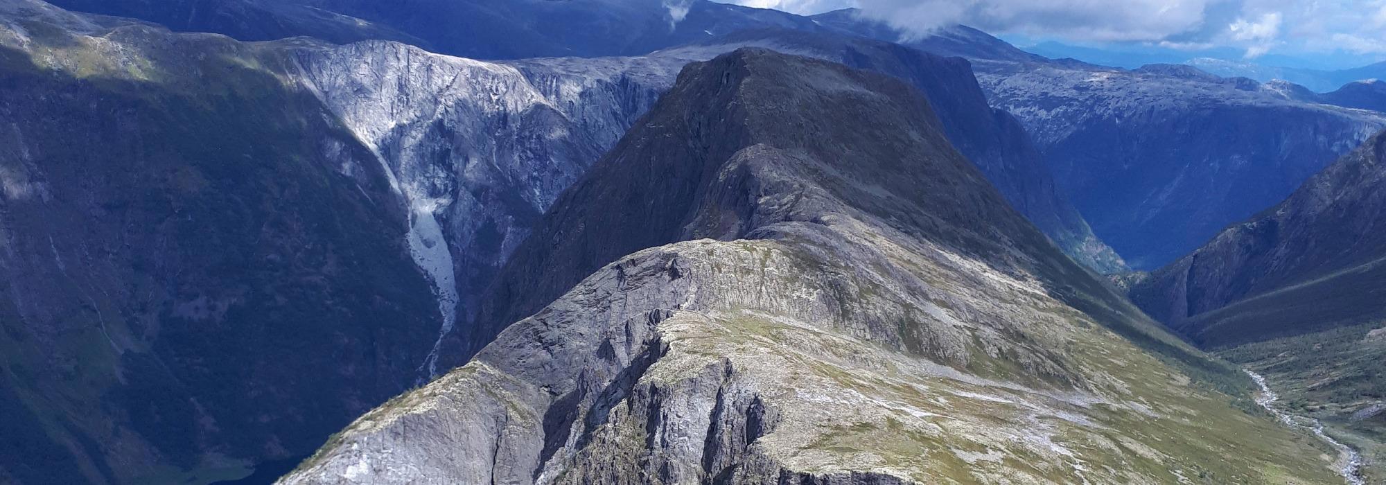 Overnattingstur: Grindaflet- Vindeggi- Langhuso