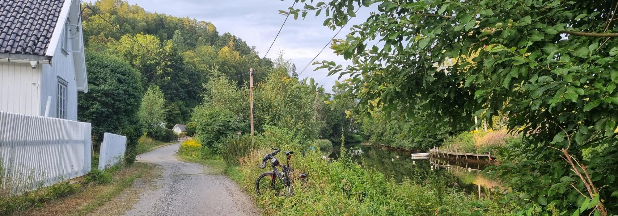 Elsykkeltur: Bortgjemte perler og badeplasser i Vestby - en klassereise fra jordbruk og almue til bohemske, historiske og fasjonable severdigheter.