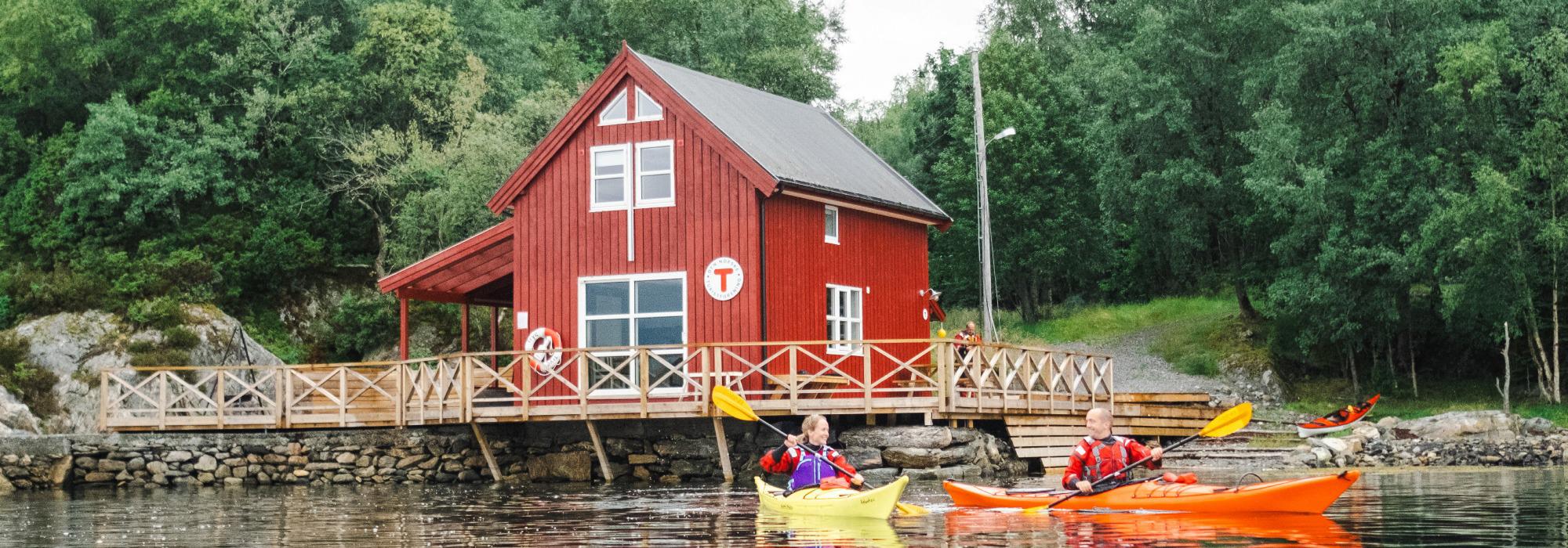 Turledersamling padling på Toralfbuda