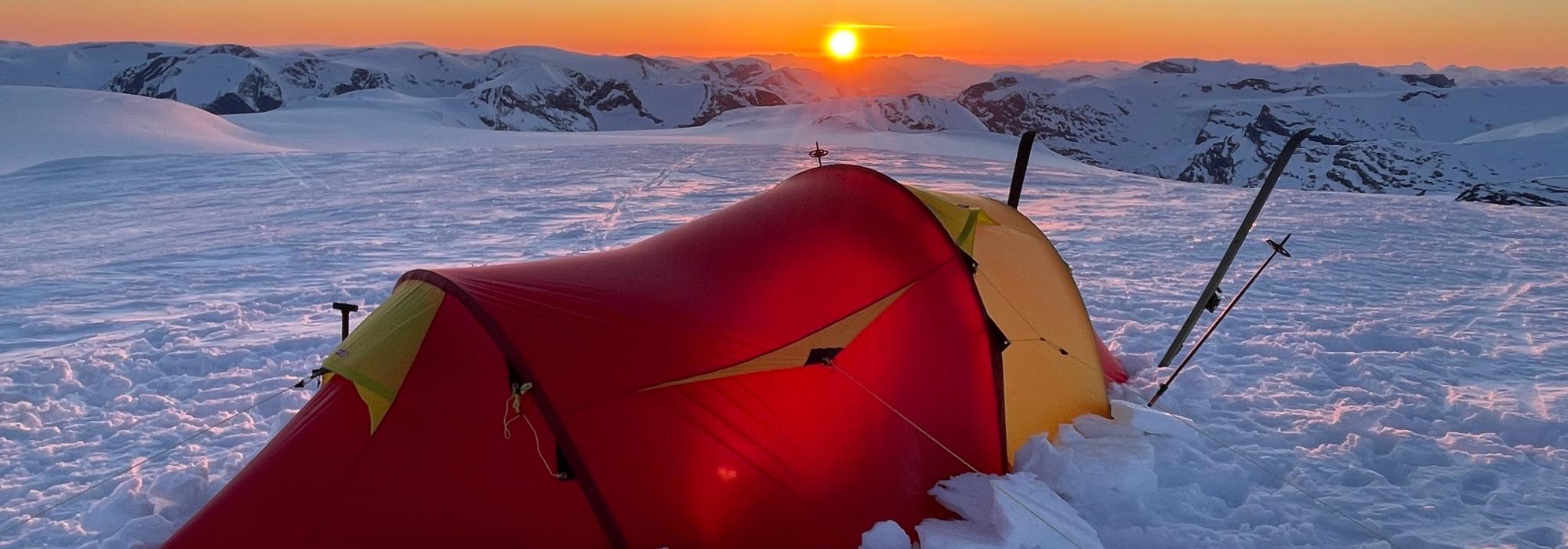 Tindefjellsryggen fra Skåla til Lodalskåpa - DNT fjellsport Bergen