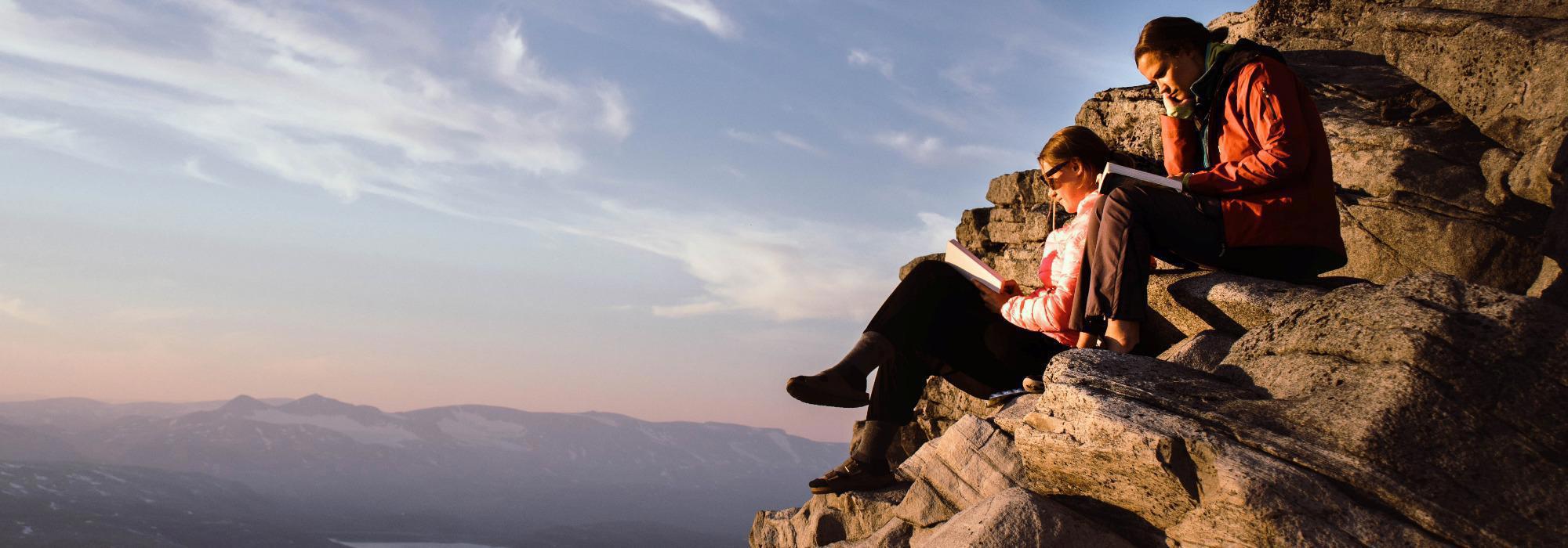 Tind og dal i Jotunheimen vest, via Fannaråken (DNT ung Oslo, 18-30 år)