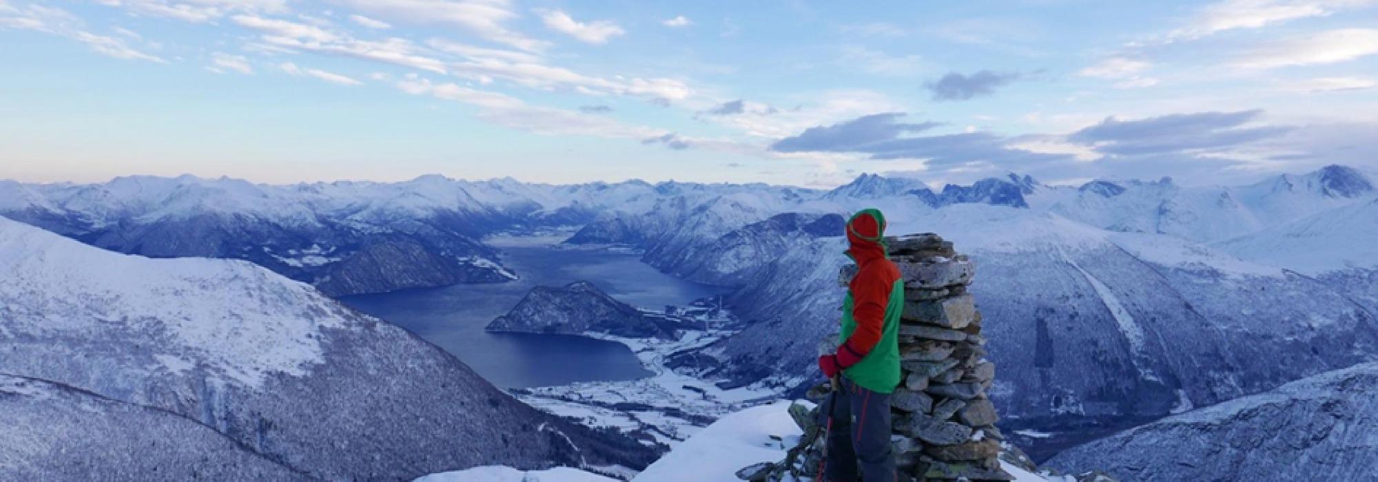 Topptur til Kaldtind med DNT Romsdal fjellsport