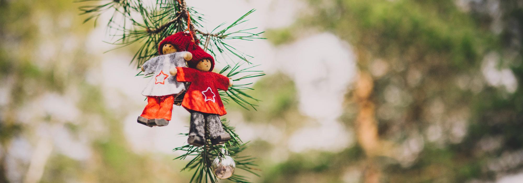 Barnas Turlag Lier - Juletrehugging for Barnas Turlag