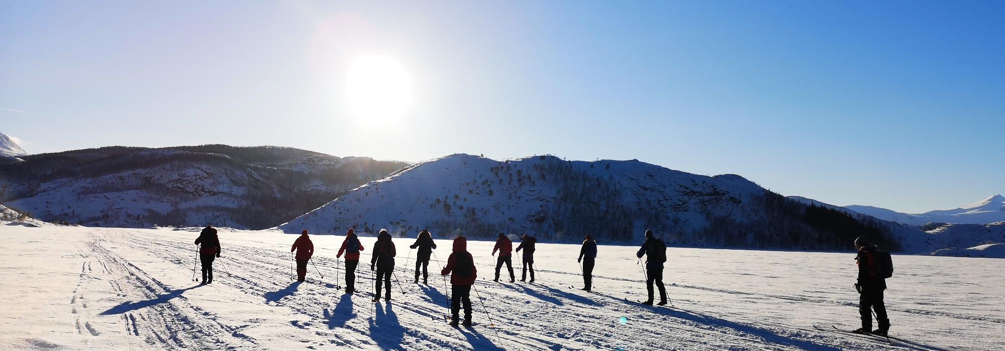 Tur rundt Valnesvatnet