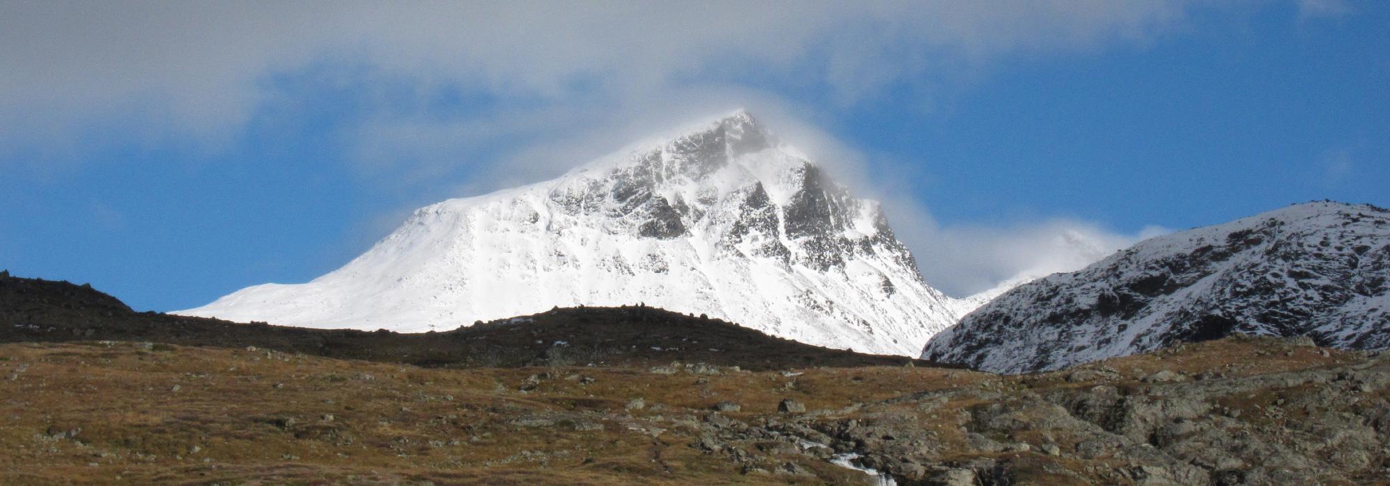 Kvinner på randen – Store Smørstabbtinden