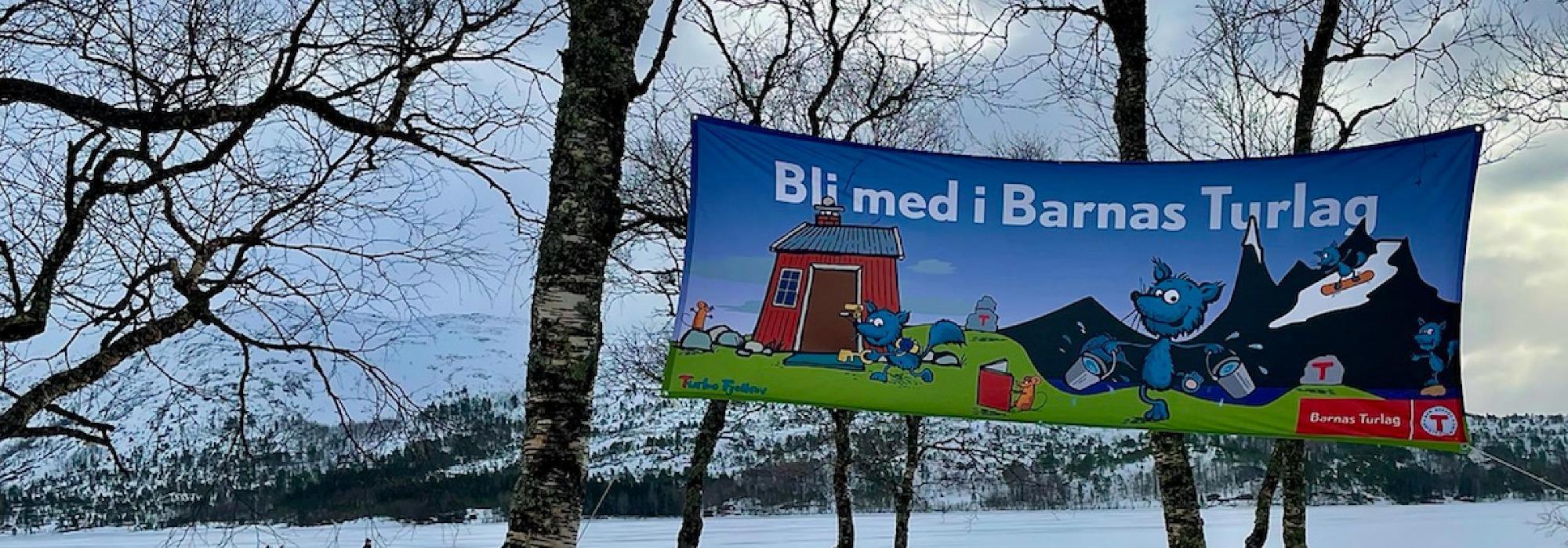 Barnas turlag: Isfisketur på Vatnvatnet