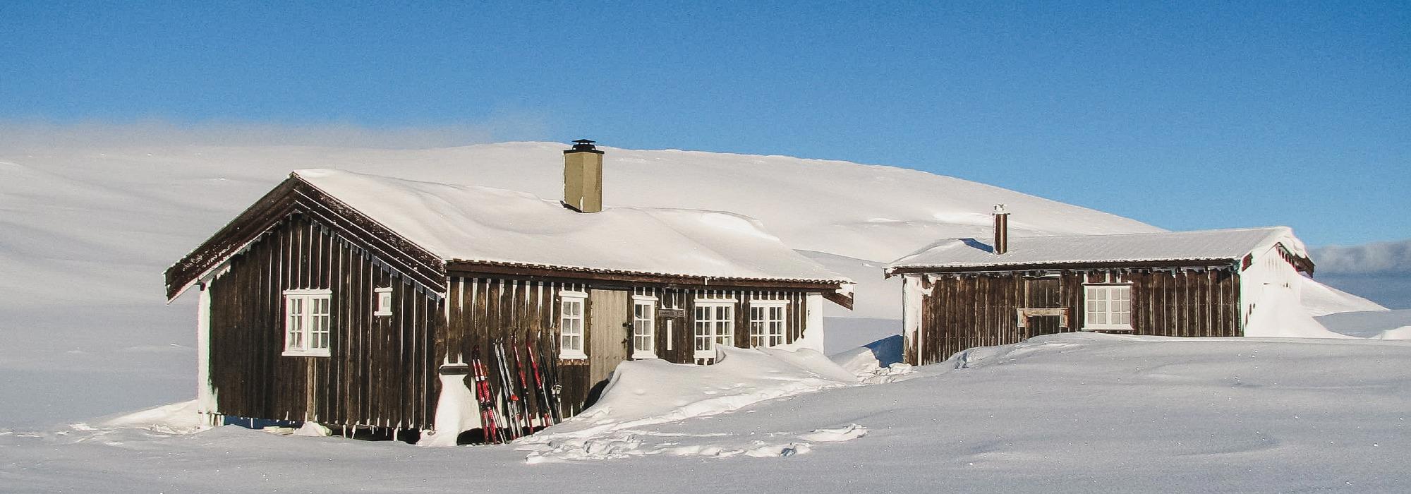 Fjellskitur over Kjølifjellet med overnatting på Kjølihytta