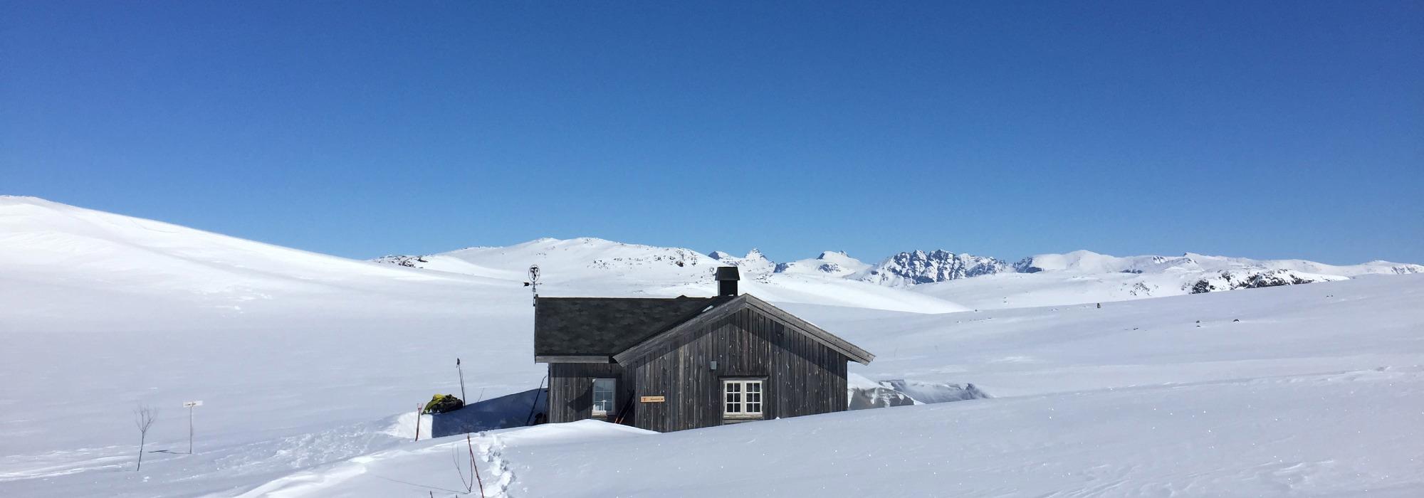 Ukjente skiløyper og vakre tinder fra Filefjell til Jotunheimen
