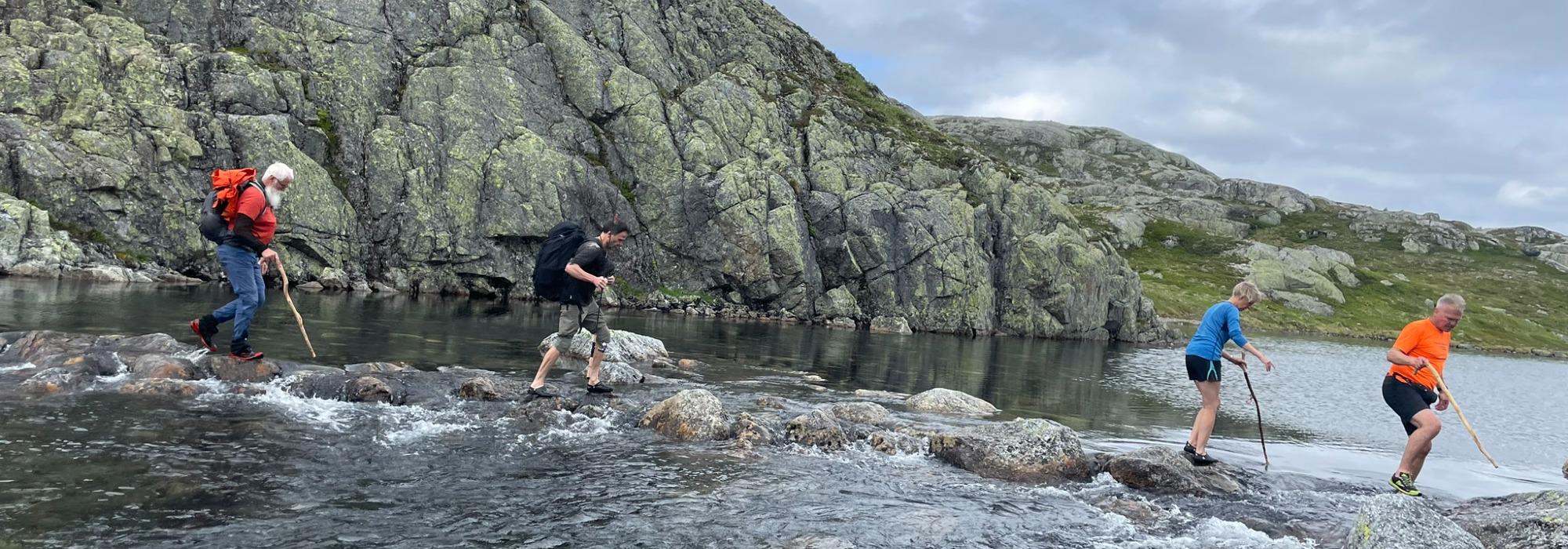 Vassdalstjørn - Krossvatn - Stranddalen