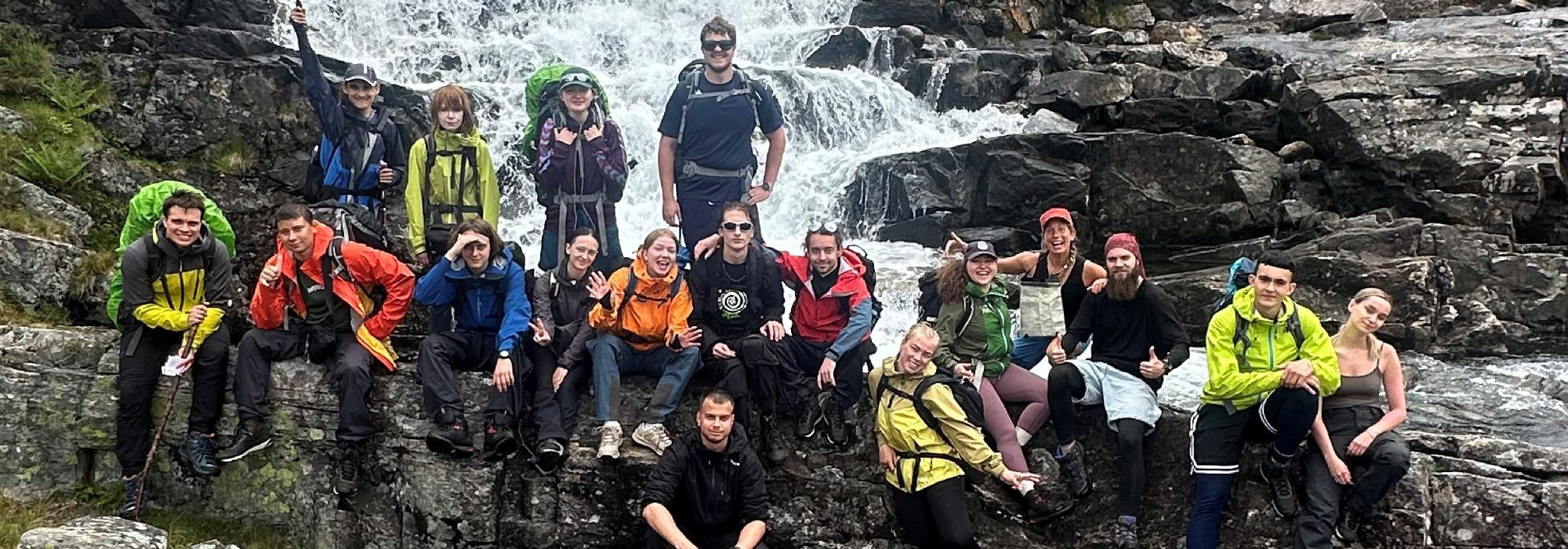 Norsk Bonanza med DNT ung til Kvinen