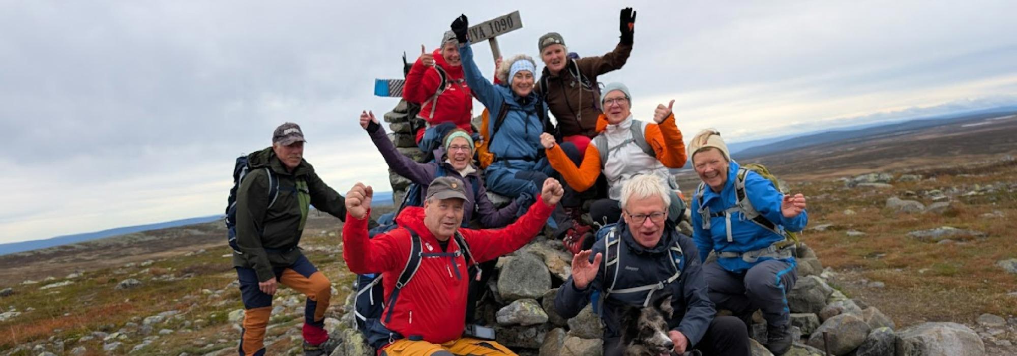 Øyungsfjellet over 8 topper