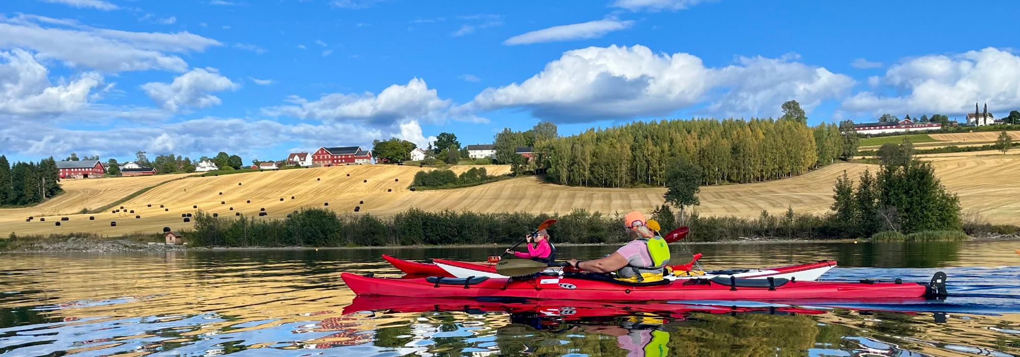 Randsfjorden på langs i kajakk