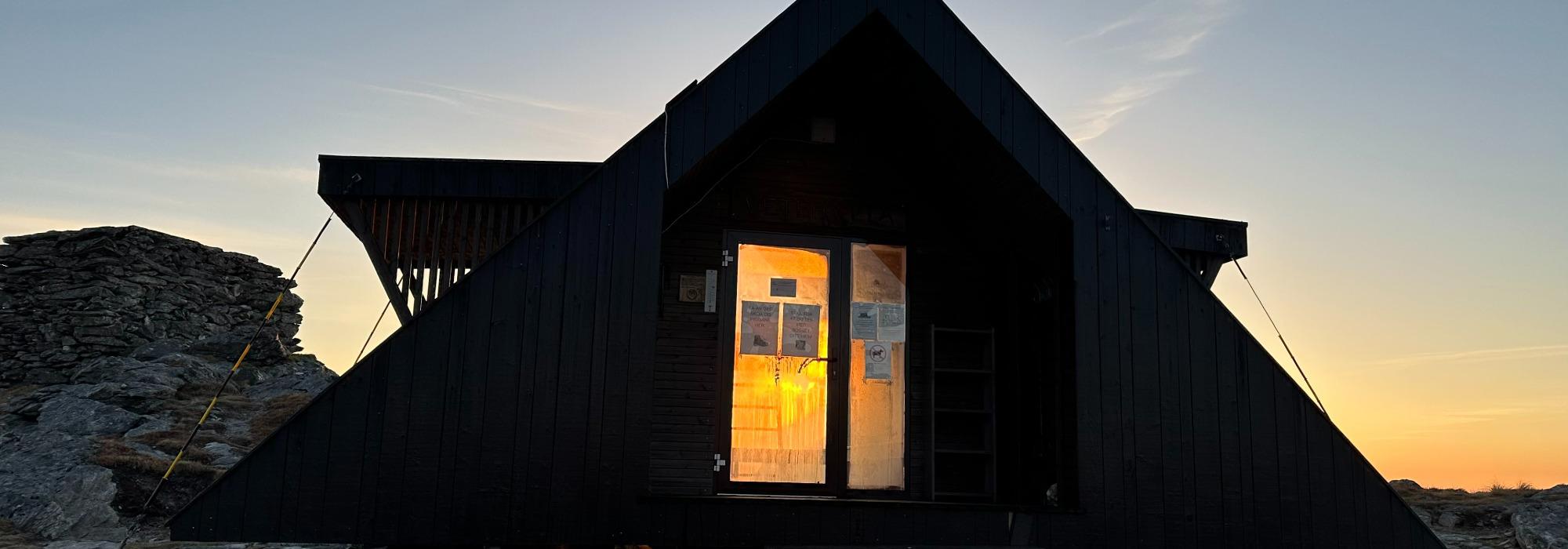 Vetehytta med mini konsert og bålkos