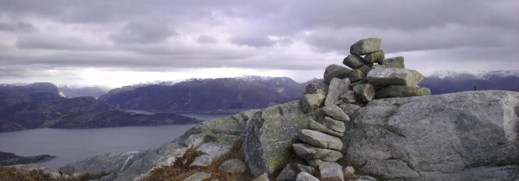 Rundtur fra Veraland- Husafjellet, Dyranuten, Nonsknuten og Bukkanuten