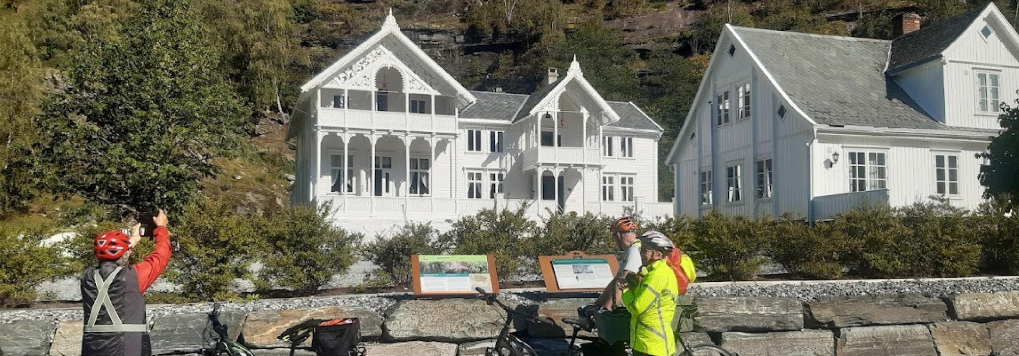 Sykkeltur Maristova - Lærdalsøyri