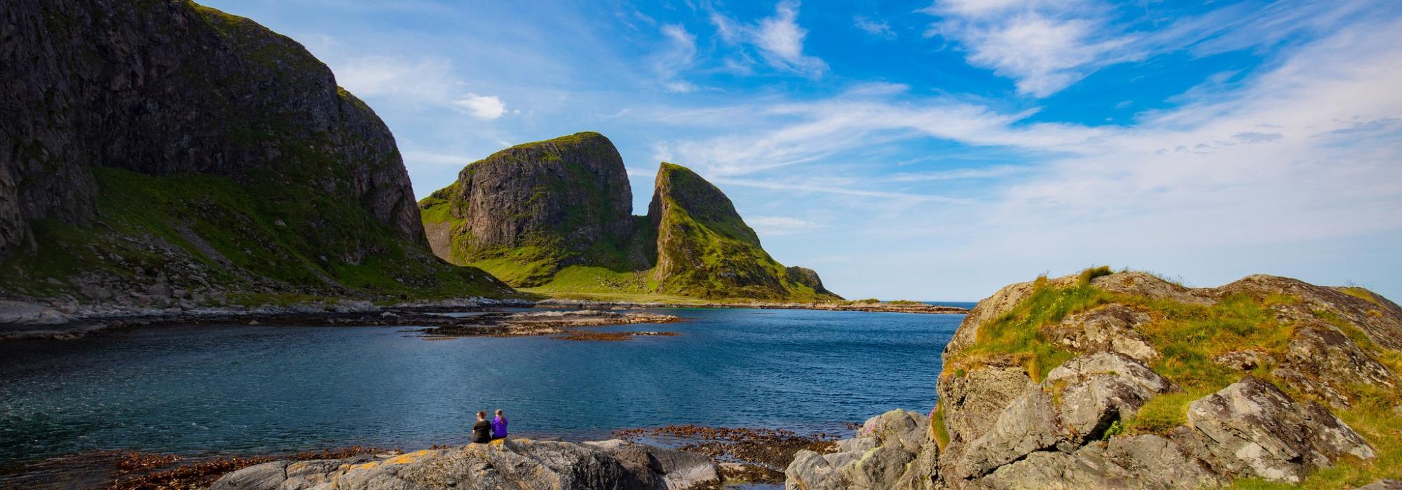 Midtveketur til kystperlene Kinn og Askrova