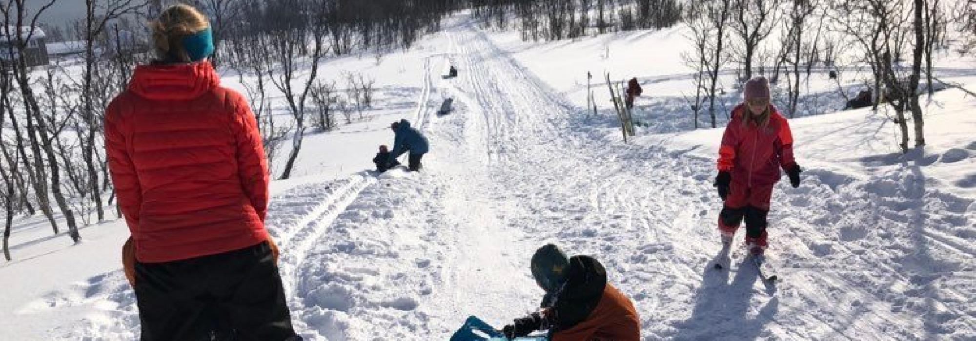 Barnas Turlag Karlsøy - Solfest på Hansnes!