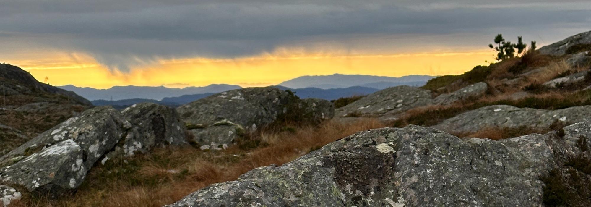 Permisjonsstien - Sandviksfjellet - Rundemanen - Kvitebjørn - Handelshøyskolen  Senior Bergen