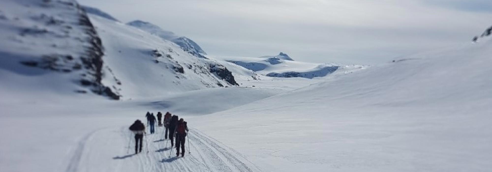 Fjellskitur langs Nordlandsruta fra Røsvatnet til Umbukta