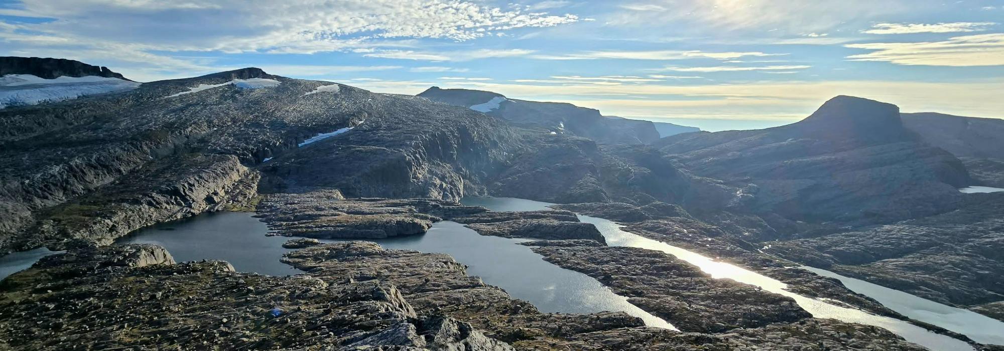 Risebøra og Keipen, fra Svelgen til Førdedalen