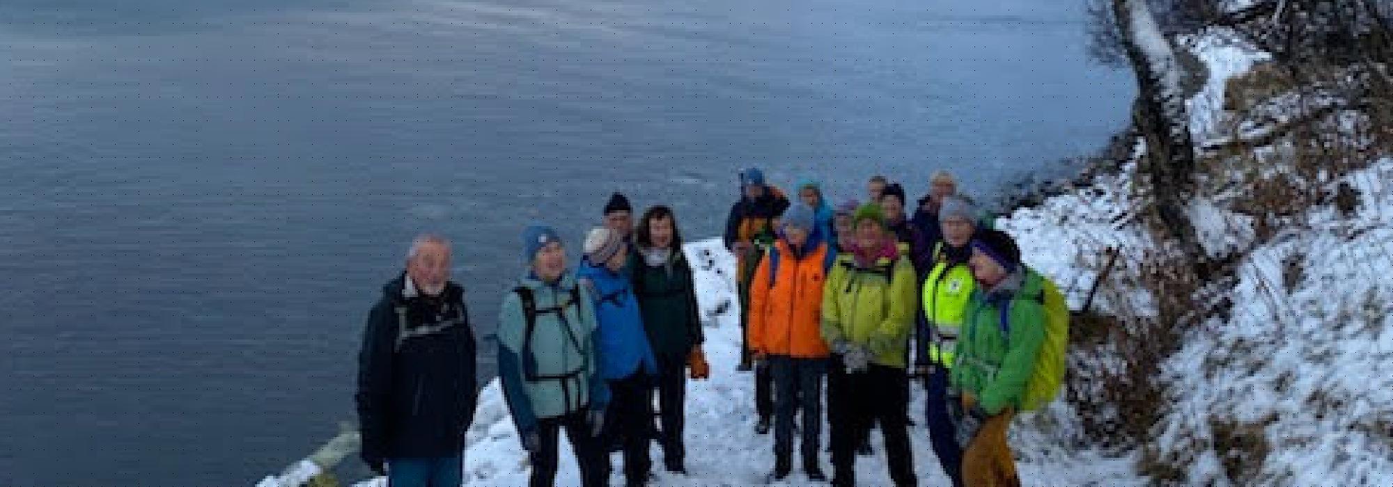 DNT Senior Troms Bergli, langs fjæra i Havna til Gapahuken på Rundvannet  28 april