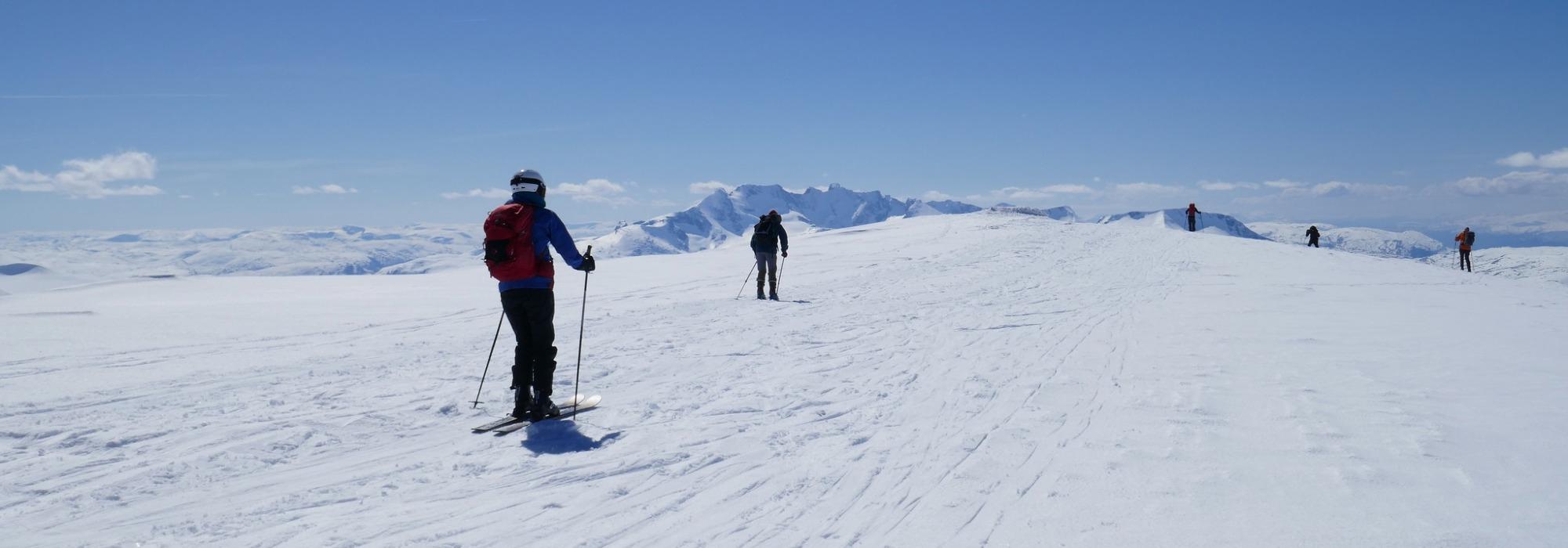 Vårskitur til Gravdalstind - Fellestur med Sogndal Turlag og Luster Turlag