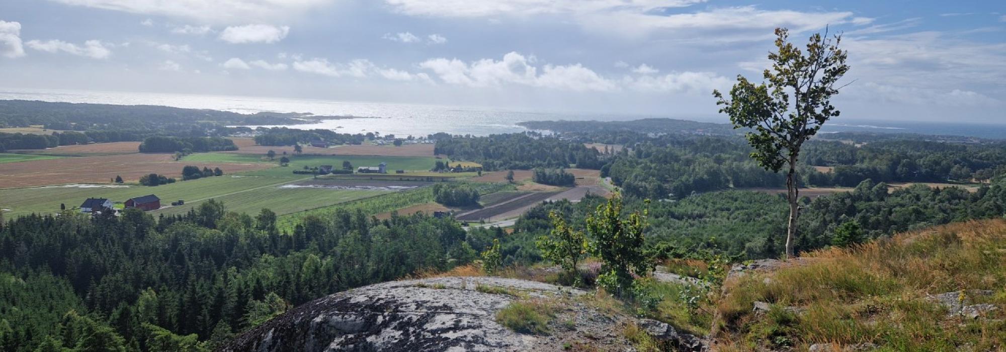 Sykkel og Gå-tur Til Brattås ved Foldvik