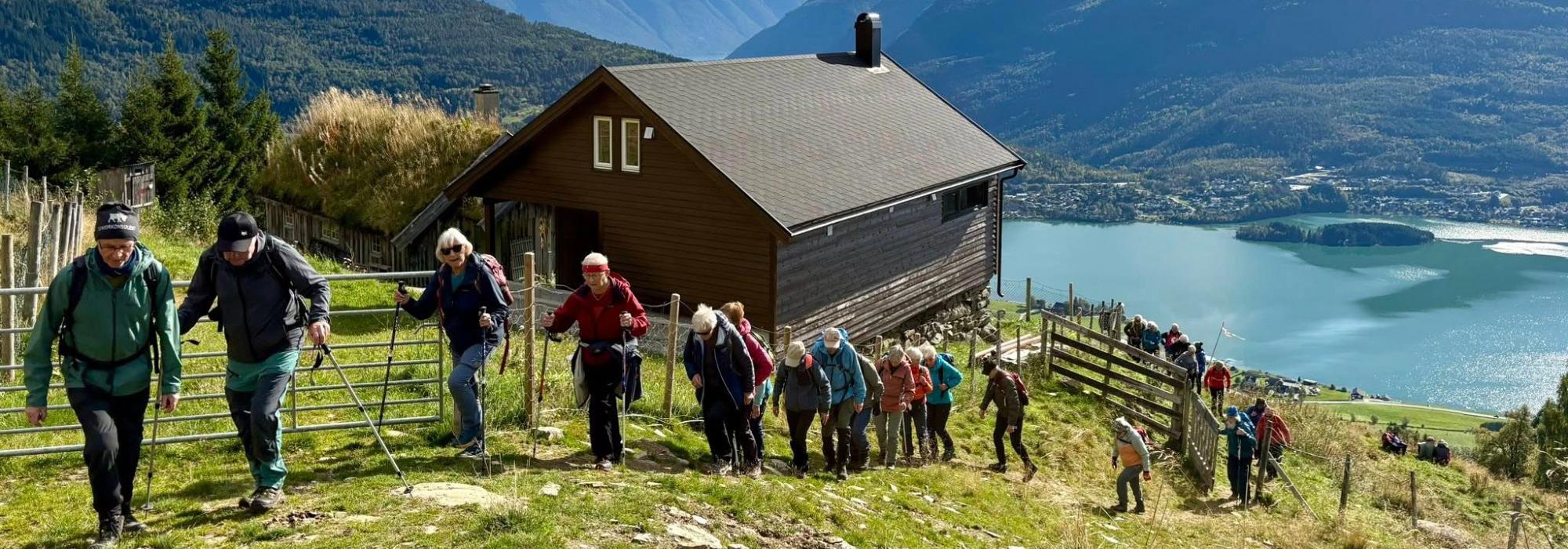 Tur til Kleppa - Høgehaug - Dagsturhytta med Sogndal Turlag