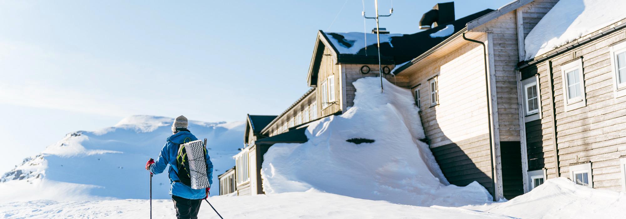 Påskeskitur i vilt og vakkert høyfjellslandskap - Dyranut til Finse
