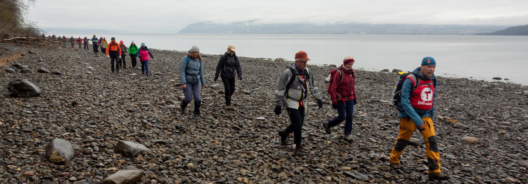 Helgøya rundt til fots
