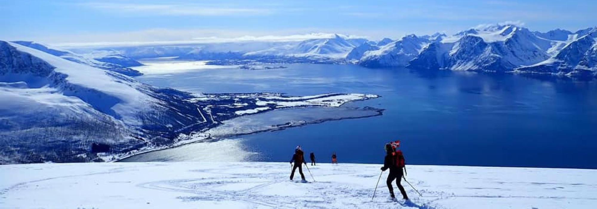 Toppturhelg med tur til Storhaugen og Uløytind 25.-26. april