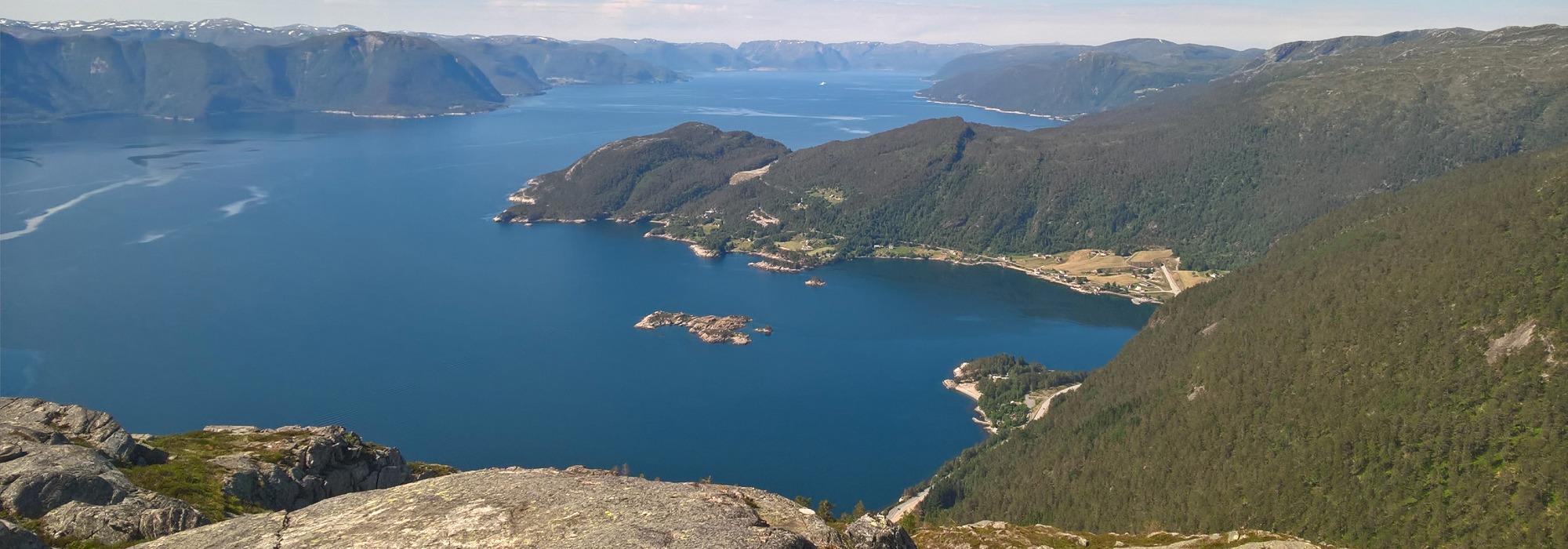 Sognefjorden panorama! Fottur frå Avsneset, over Fløyen og Blåfjellet, til Indre Torvund