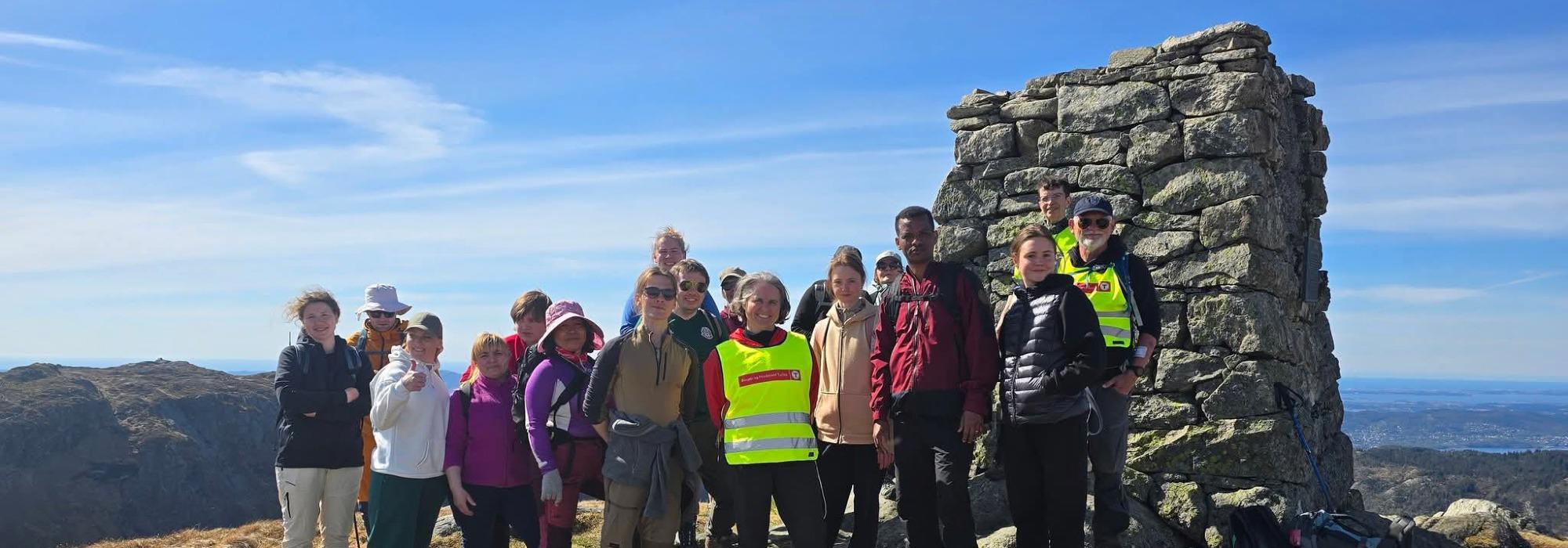 Vidden (Fløyen - Ulriken) med språktreningsgruppen "Til Topps"
