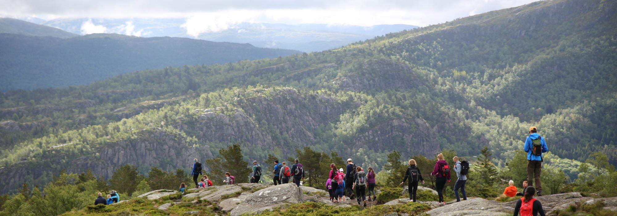 4-fjellsturen med språktreningsgruppen Til Topps