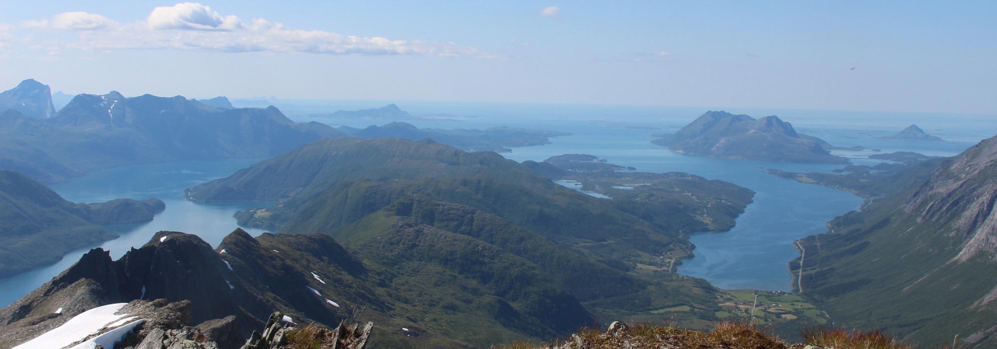 Topptur til Stavtinden i Bjærangsfjord