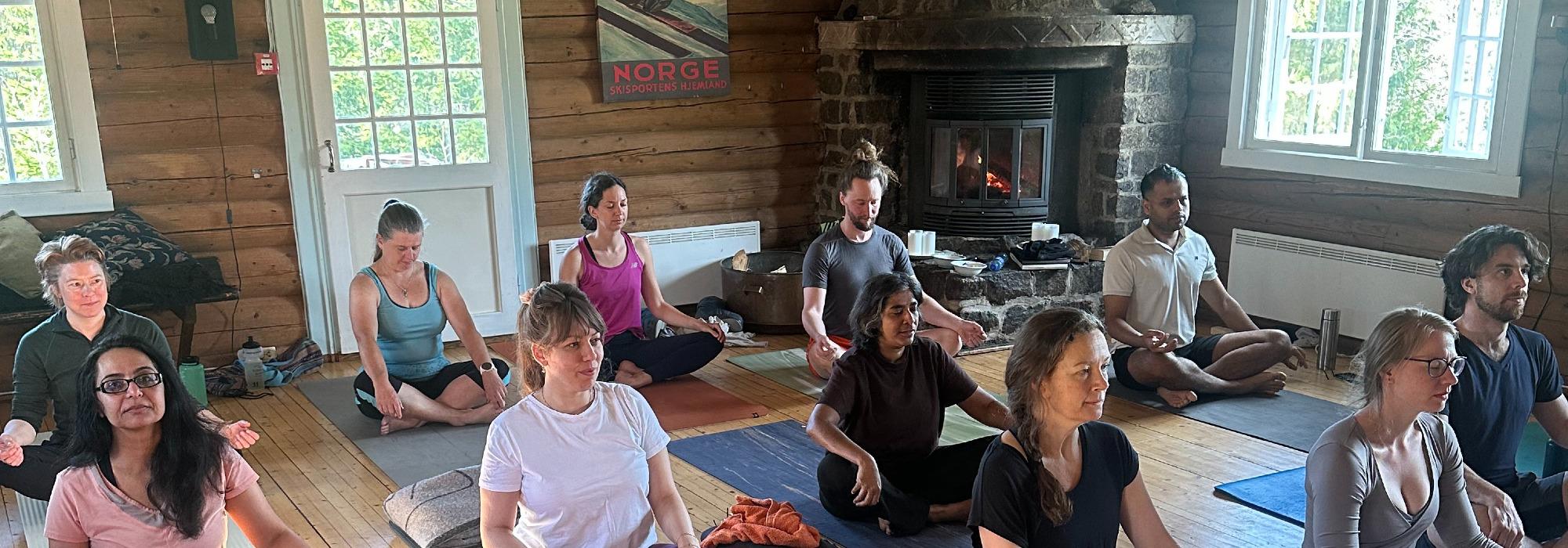 Internasjonal overnattingstur - Hamsa Krama Yoga-retreat på Mustadkroken