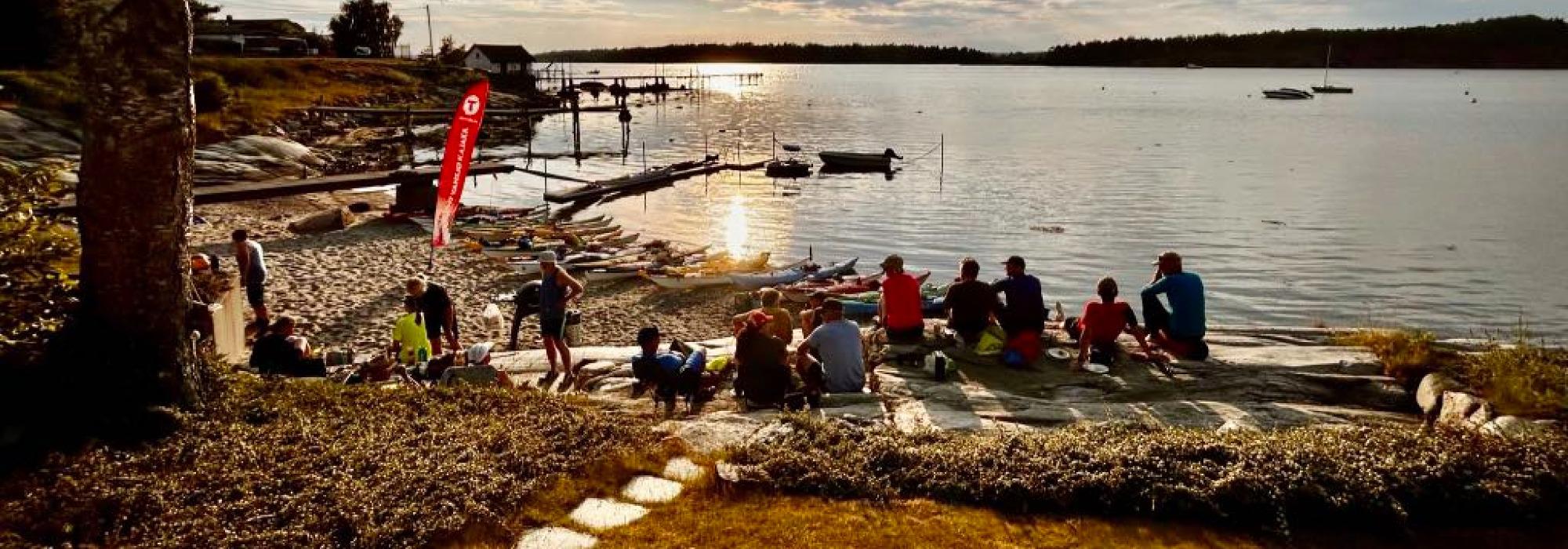 Havkajakk - Onsdagstur - Fra Oven til Saltnes - Pause hos Øyvind og Torill
