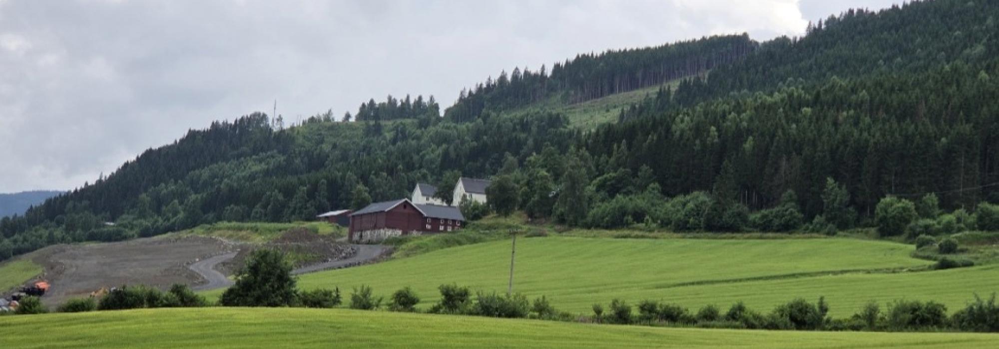 Formiddagstur Lillehammer - En runde fra Vingrom kirke til Vingrom og tilbake langs Mjøsa