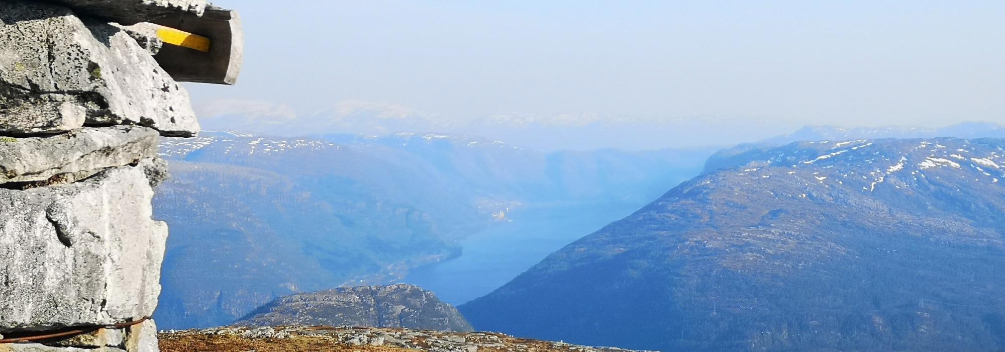 Felles rundtur til Høgafjellet om Fjellsnova og retur om Lauvtjønnane