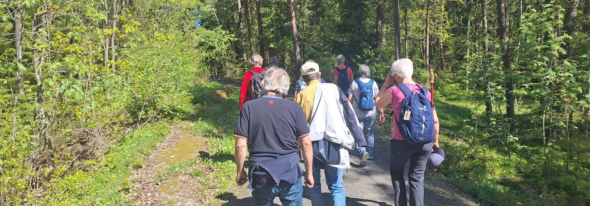 På Glemte Stier
