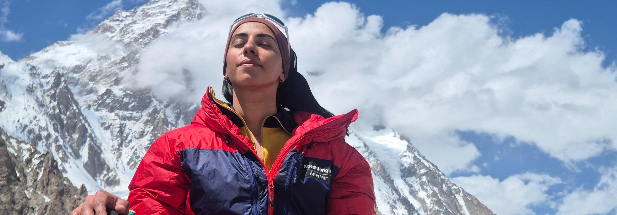 Ekspedisjonsjenta Amy Mir om forsøket på K2 - engelsk foredrag