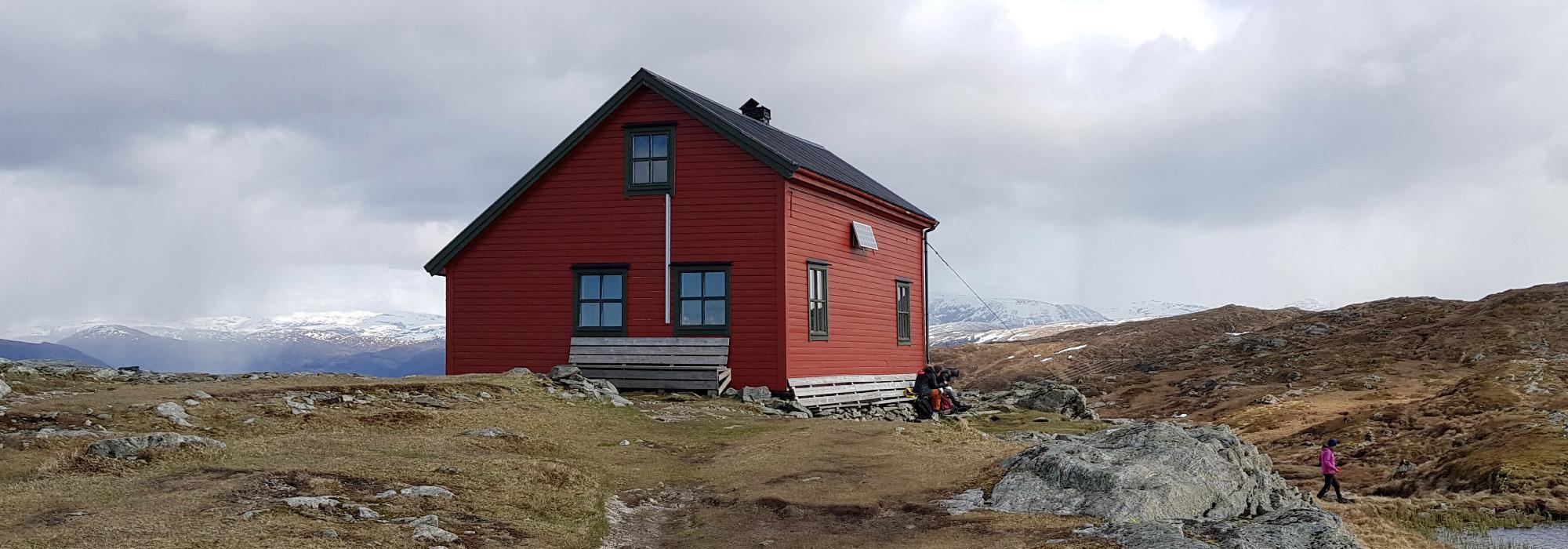 MER INFO KOMMER - Fløyen-Vikinghytten-Hjortland med språktreningsgruppen "Til Topps"
