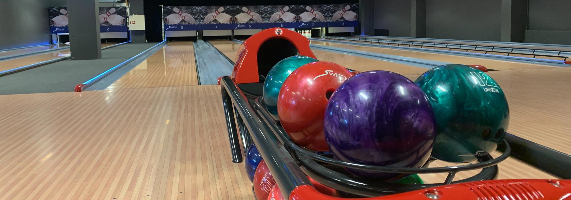 SuperUT: Tur og bowling